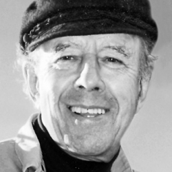 COTÉ L'HONORABLE JUGE PIERRE