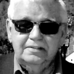 ROCHE Desmond