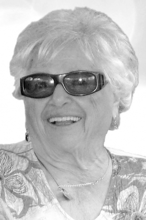 DAIGNEAULT HUGUETTE (HALLÉE)