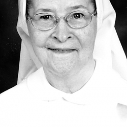 DUBÉ COURCY LOUISE