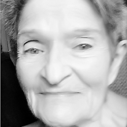 HOULE JEANNINE (VIENS)